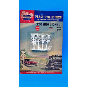 Vintage Plasticville USA HO Crossing Signal 2303 – 4 Pc Set – Original Card